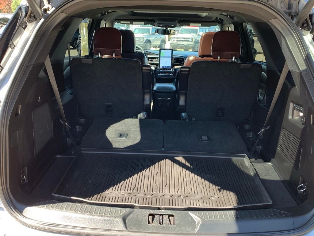 2021 Ford Explorer Platinum