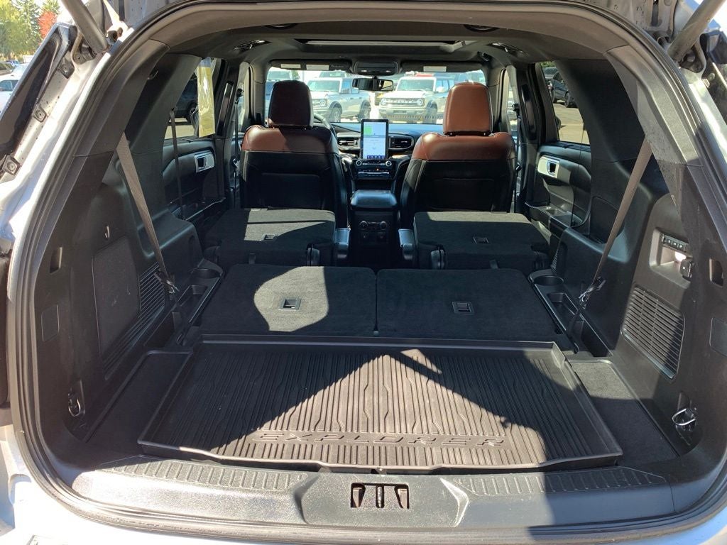 2021 Ford Explorer Platinum