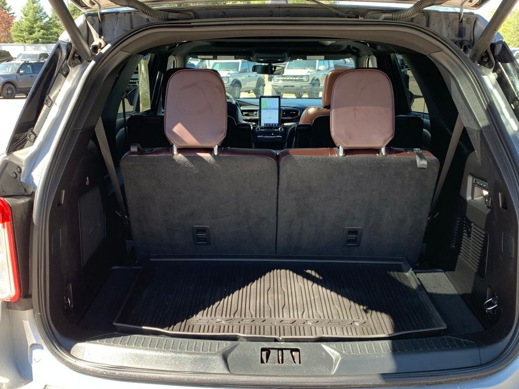 2021 Ford Explorer Platinum