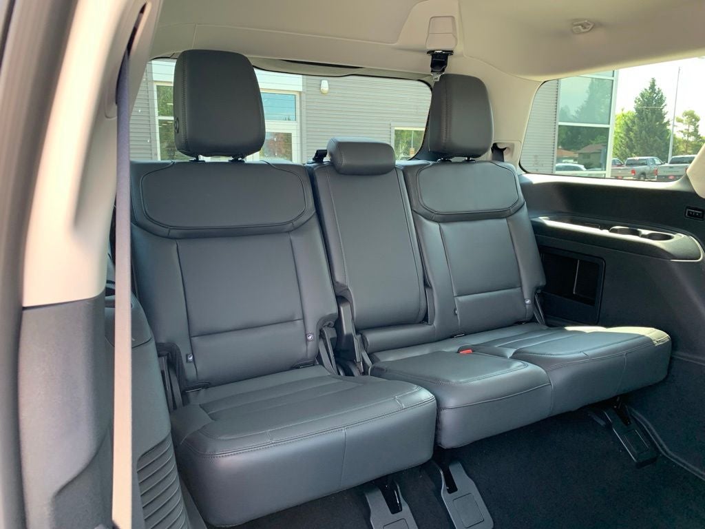2027 Ford Expedition Active