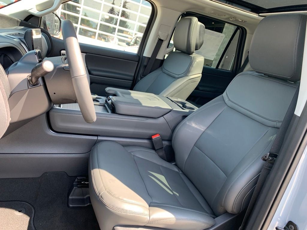 2027 Ford Expedition Active