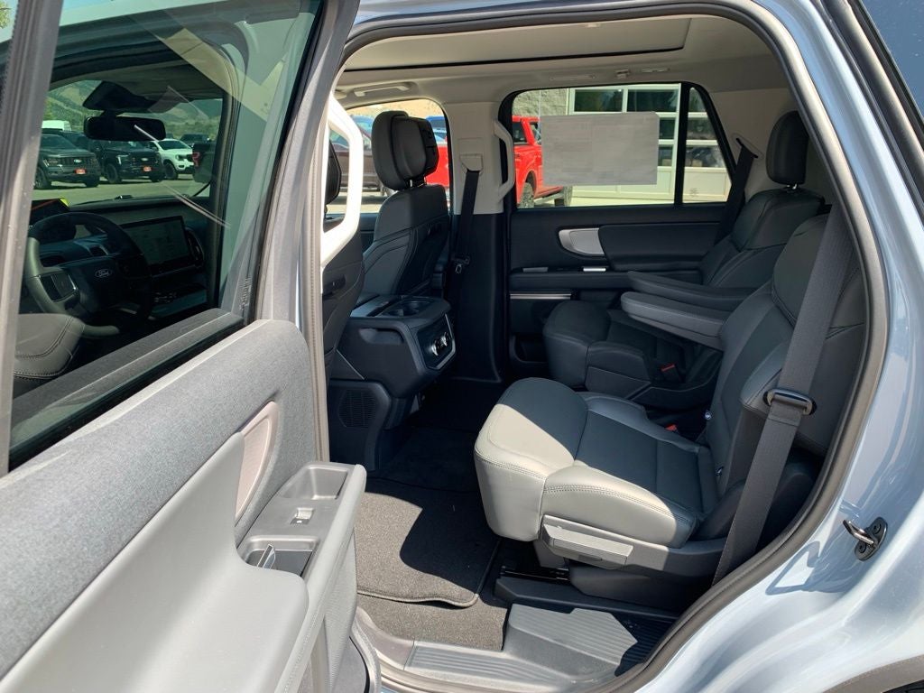 2027 Ford Expedition Active