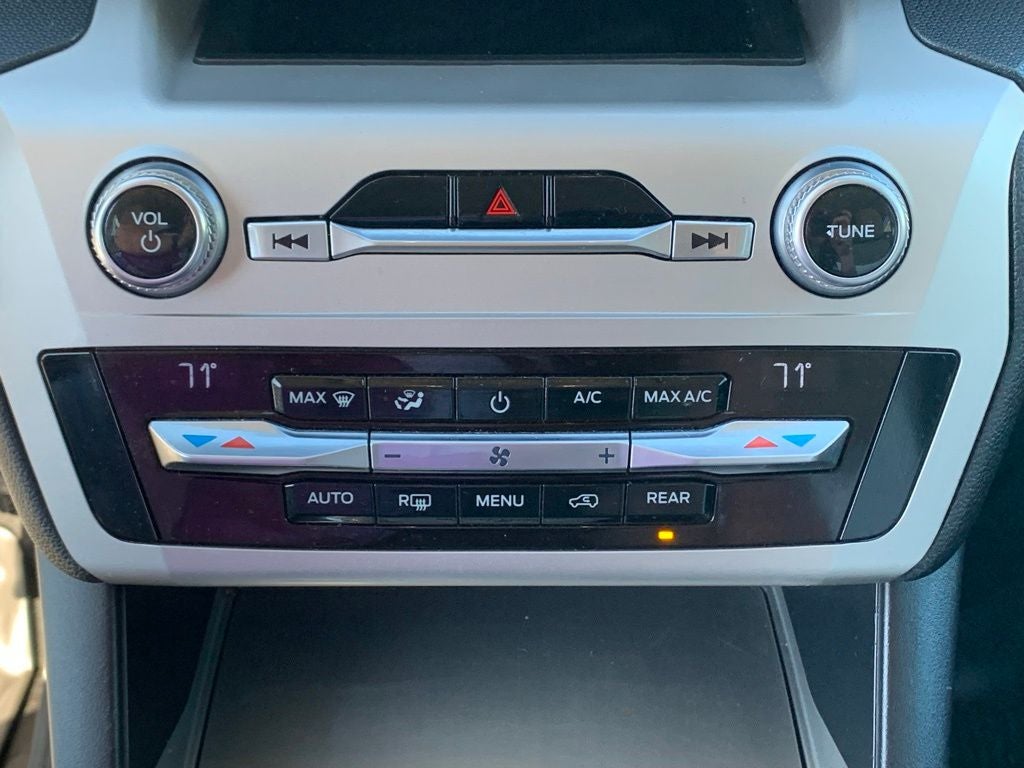 2021 Ford Explorer Base