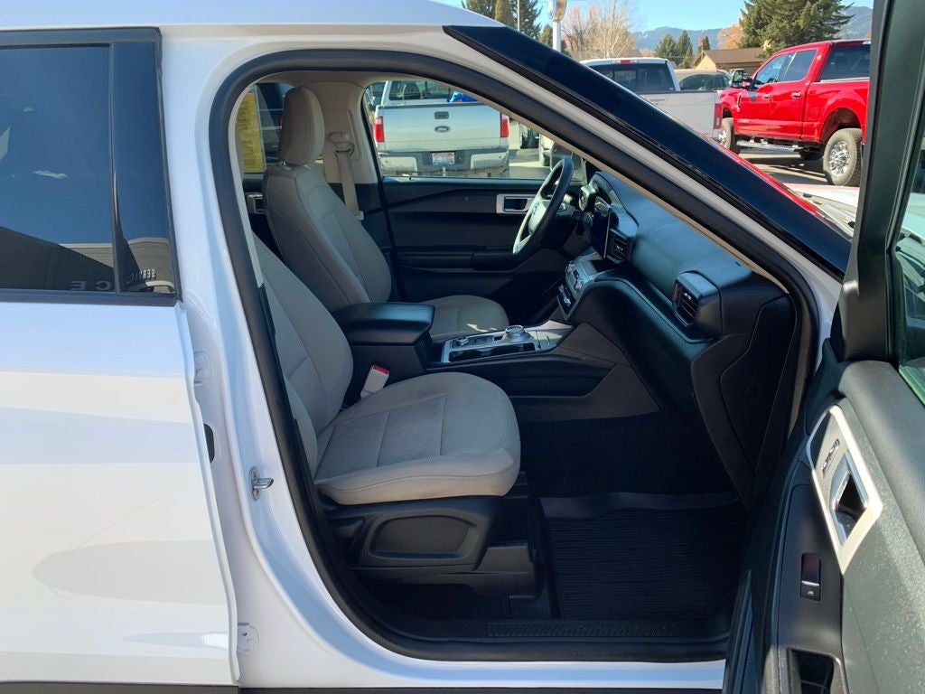 2021 Ford Explorer Base