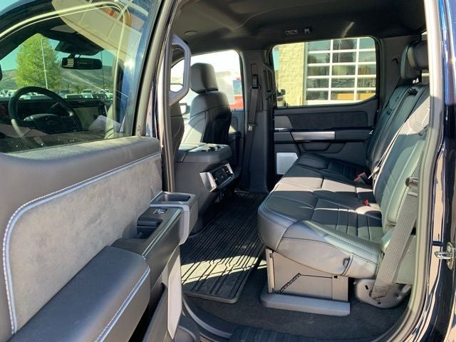 2025 Ford F-350SD Platinum