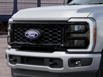 2027 Ford F-350SD Lariat