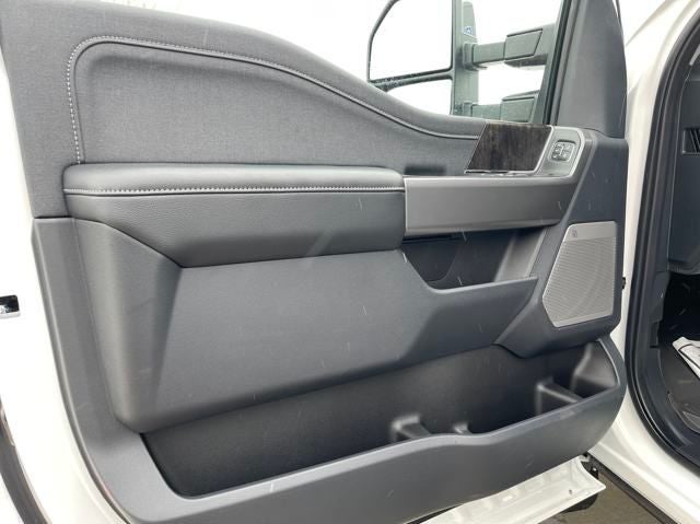 2025 Ford F-350SD Lariat