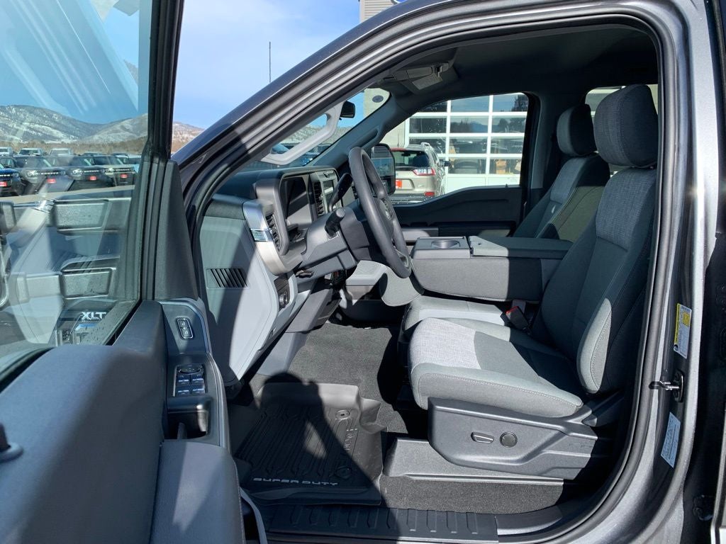 2026 Ford F-350SD XLT