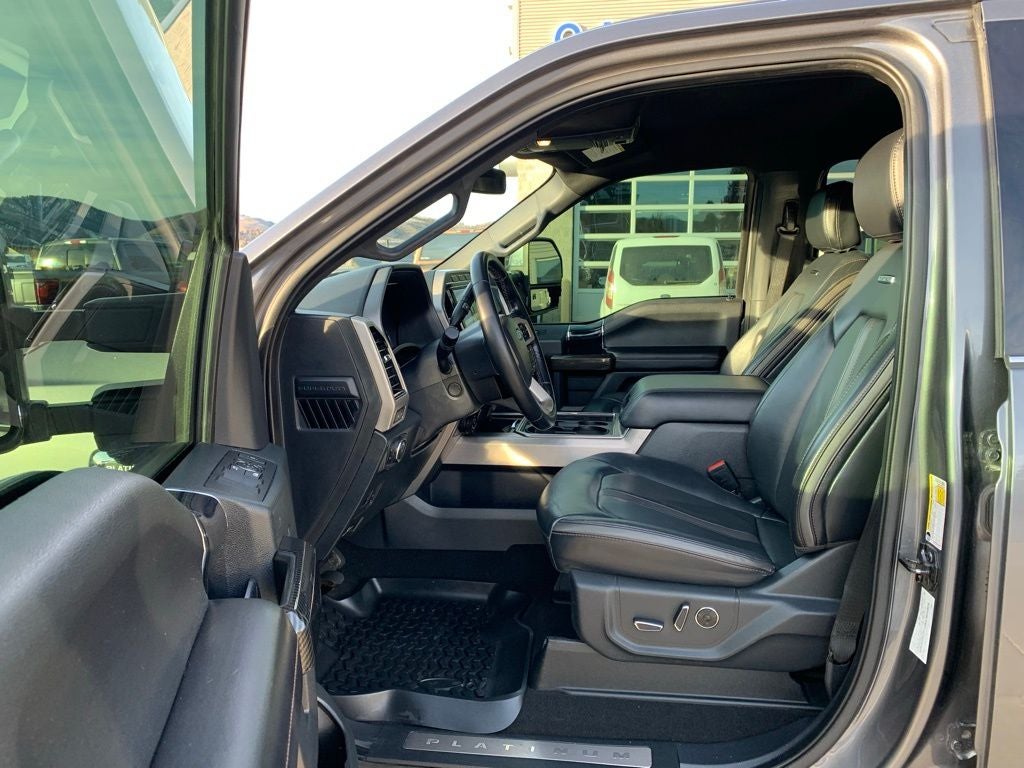 2022 Ford F-350SD Platinum