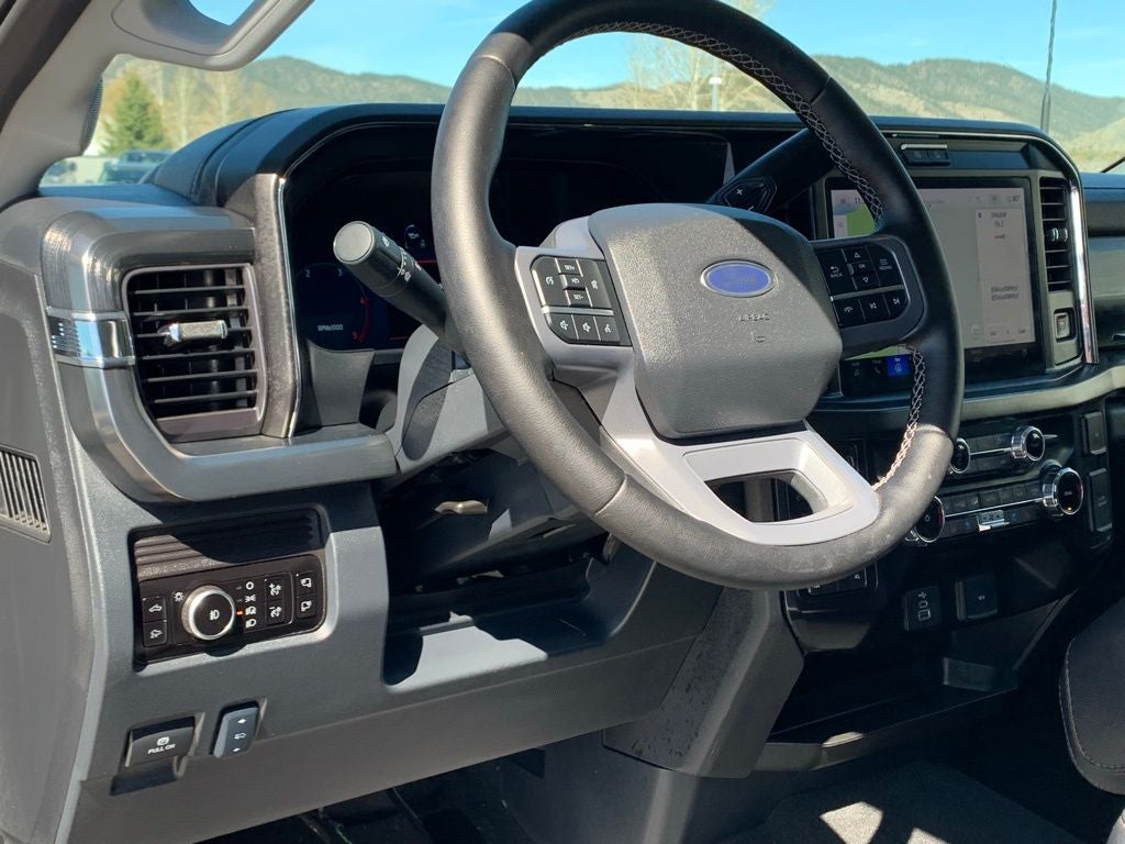 2025 Ford F-350SD Lariat
