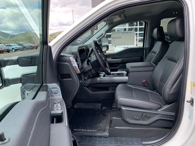 2025 Ford F-350SD Lariat