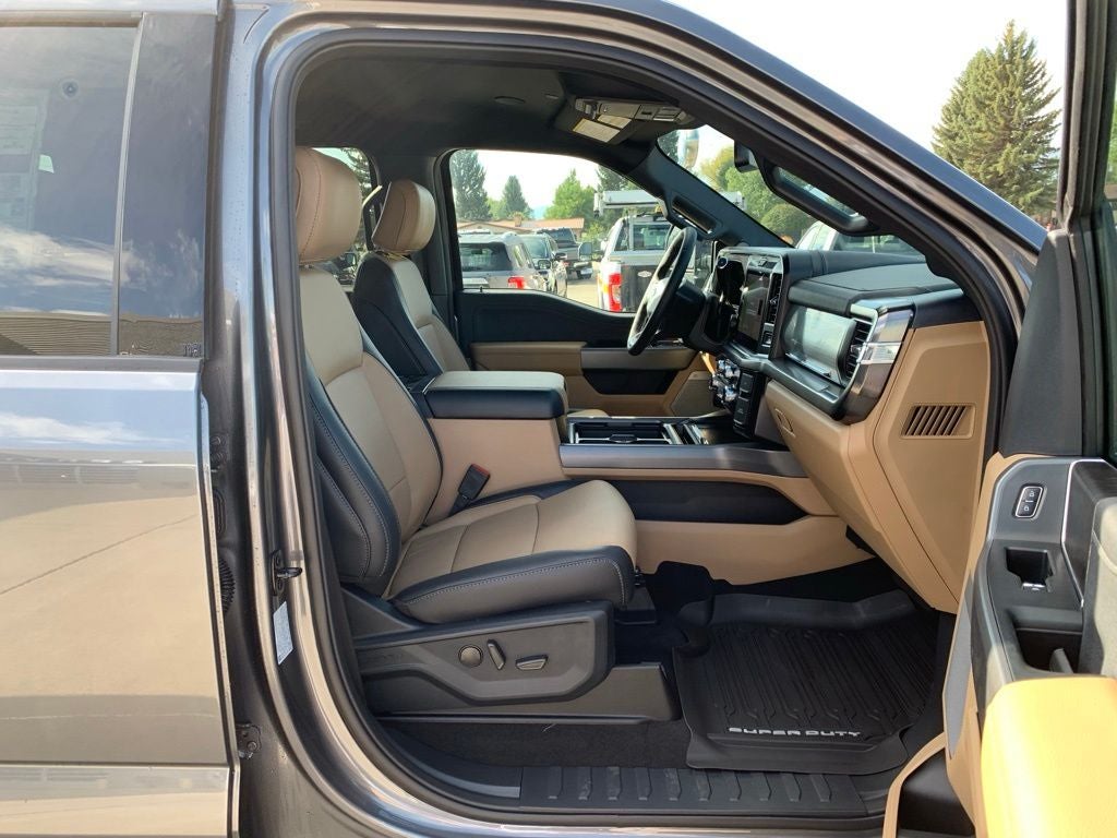 2026 Ford F-350SD Lariat