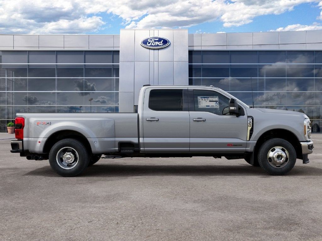 2027 Ford F-350SD Lariat DRW