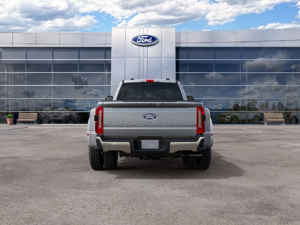 2027 Ford F-350SD Lariat DRW
