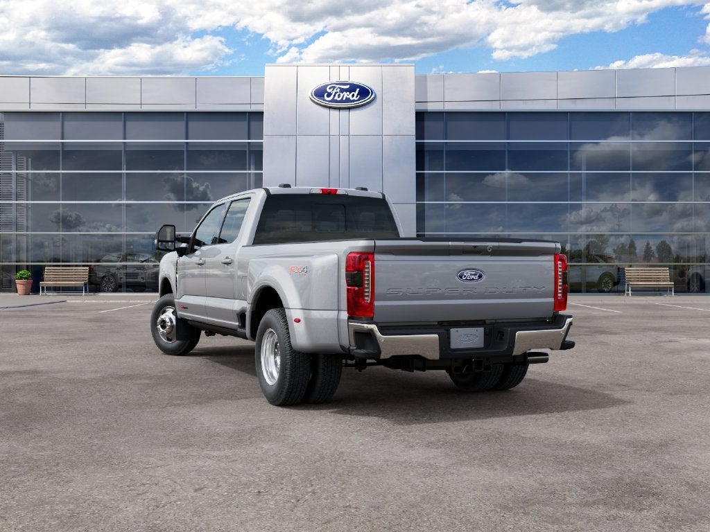2027 Ford F-350SD Lariat DRW