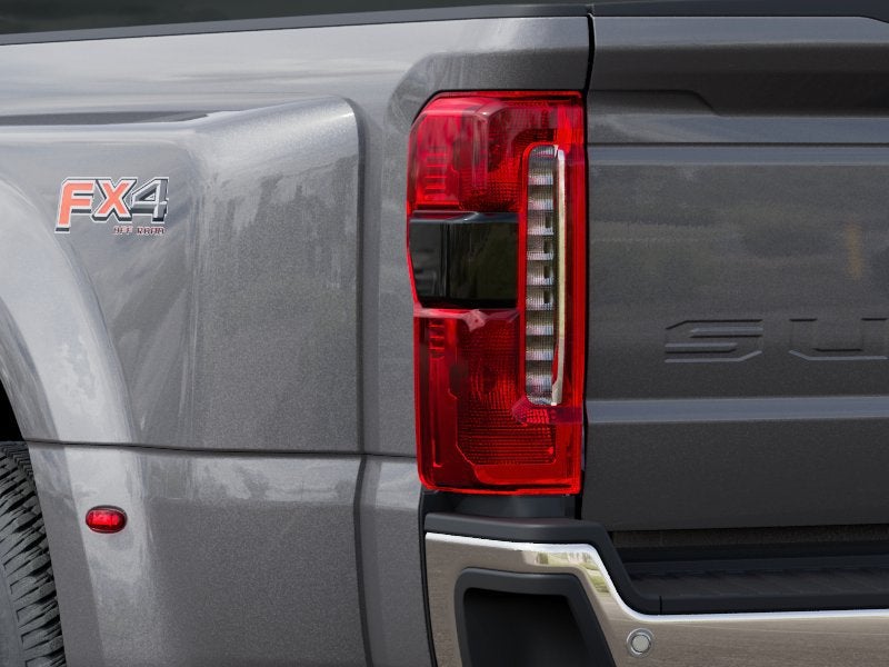 2027 Ford F-350SD Lariat DRW
