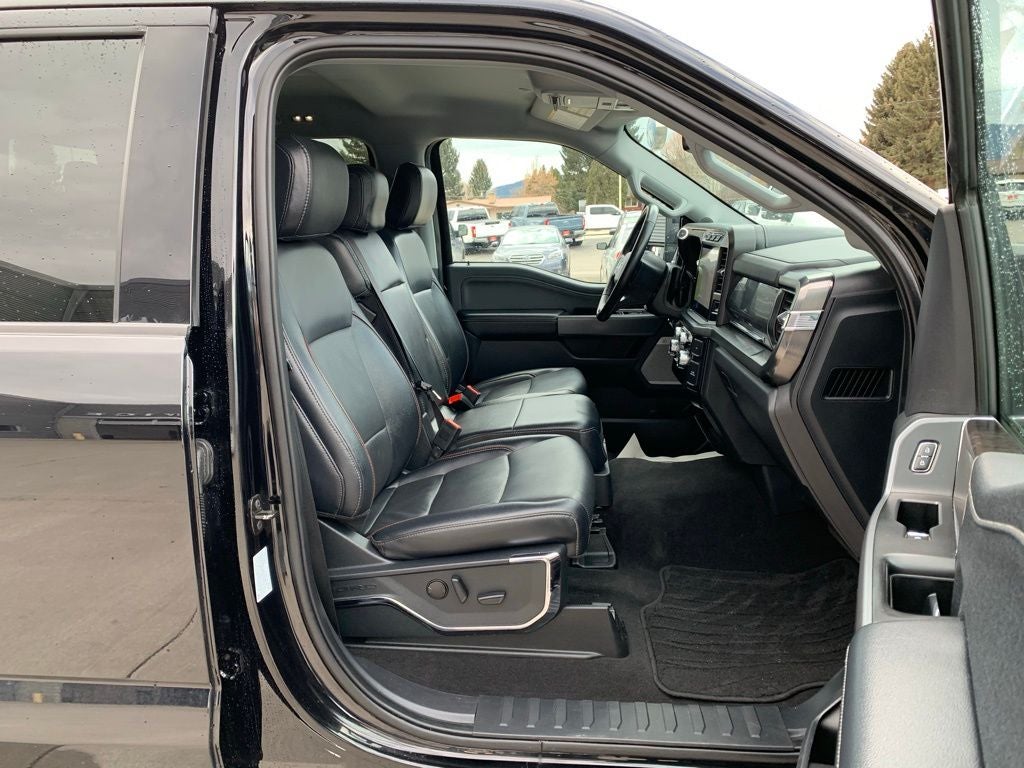 2024 Ford F-350SD Lariat DRW