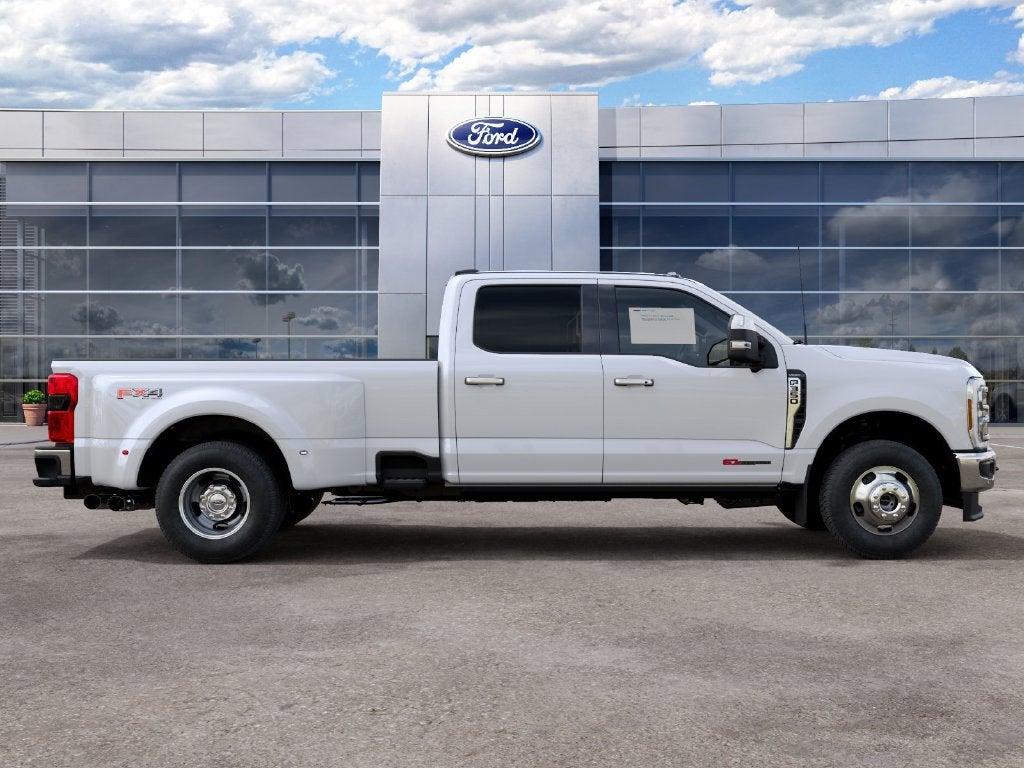 2027 Ford F-350SD Lariat DRW