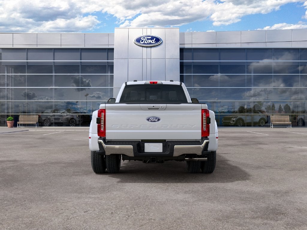 2027 Ford F-350SD Lariat DRW