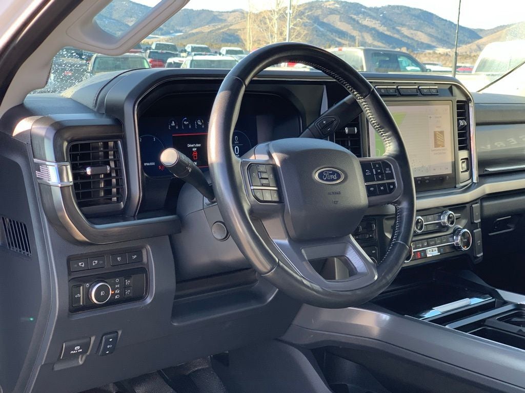 2024 Ford F-350SD Lariat DRW