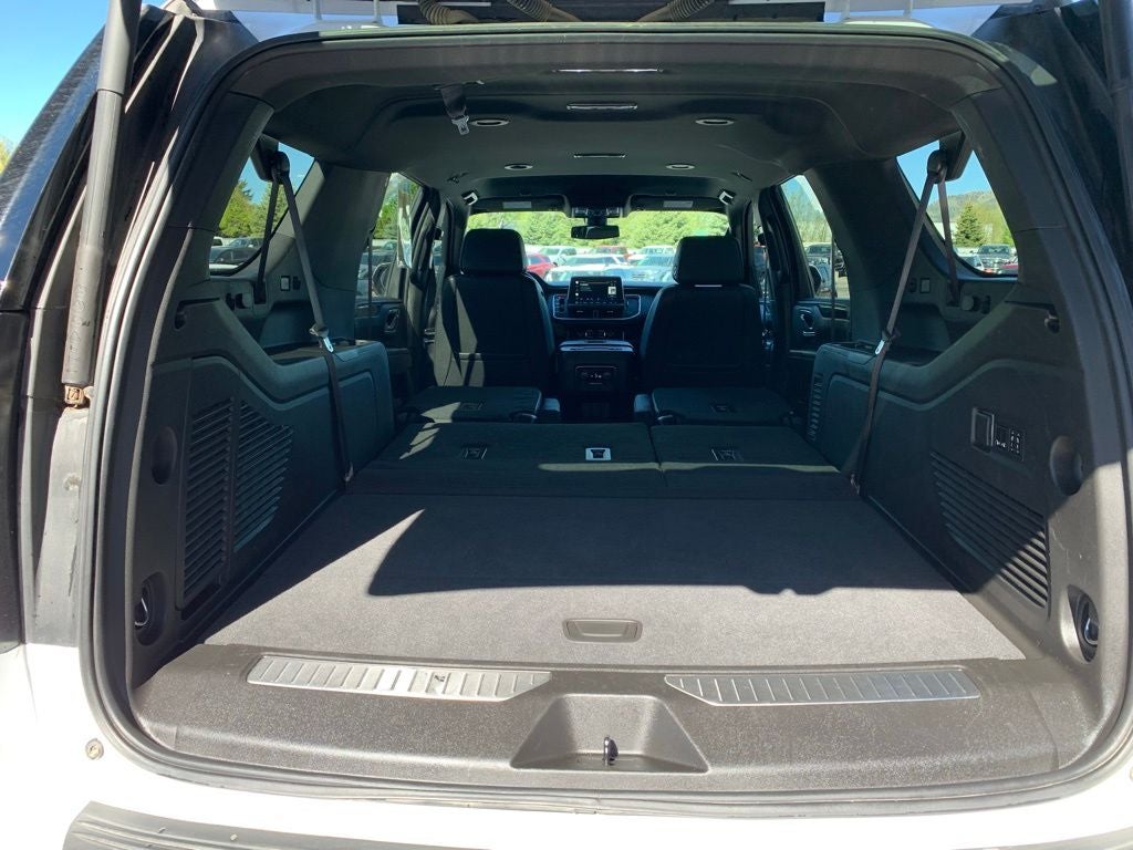 2022 Chevrolet Suburban RST
