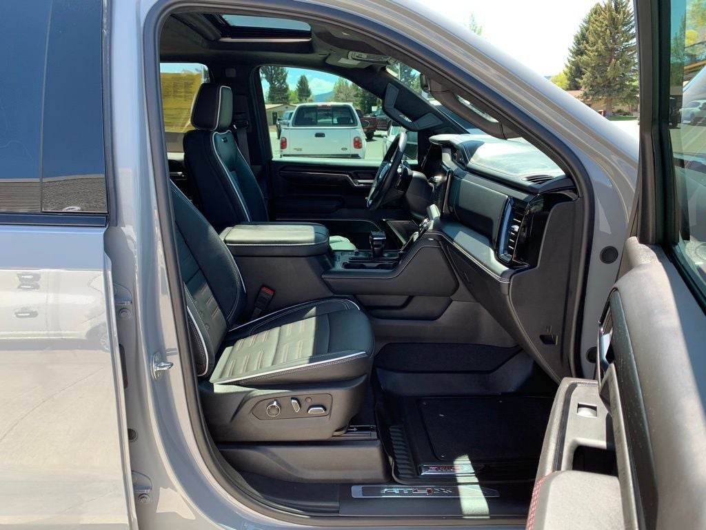 2024 GMC Sierra 1500 AT4X