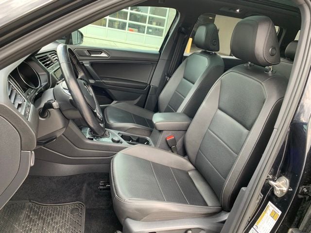 2020 Volkswagen Tiguan 2.0T SE R-Line Black 4Motion